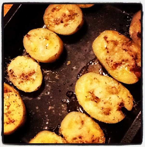 Nomminess: Stuffed Potato Skins